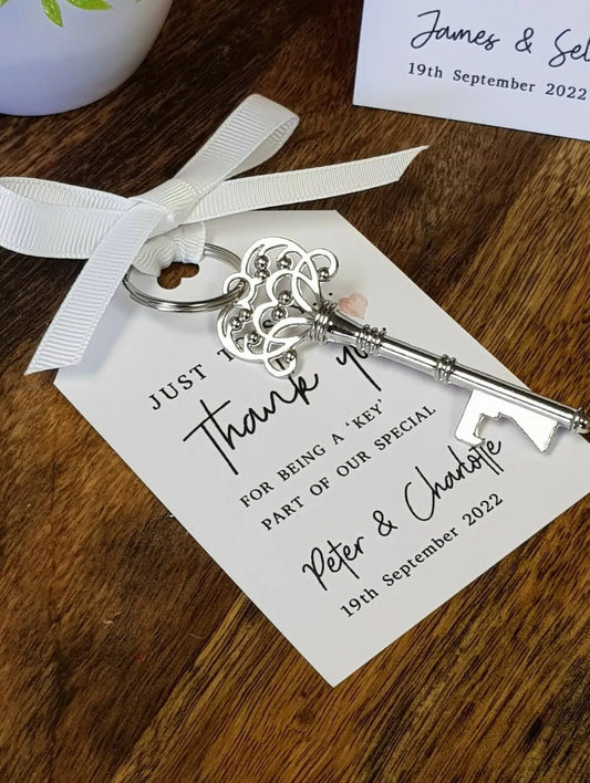 Personalised Key Bottle Opener Wedding Favors: Thank You Gift Tag