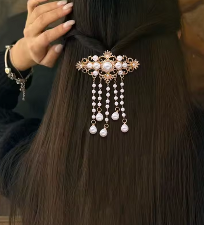Acrylic pearl crystal tassel spring clip top clip light luxury women's fashionable and elegant hair accessories