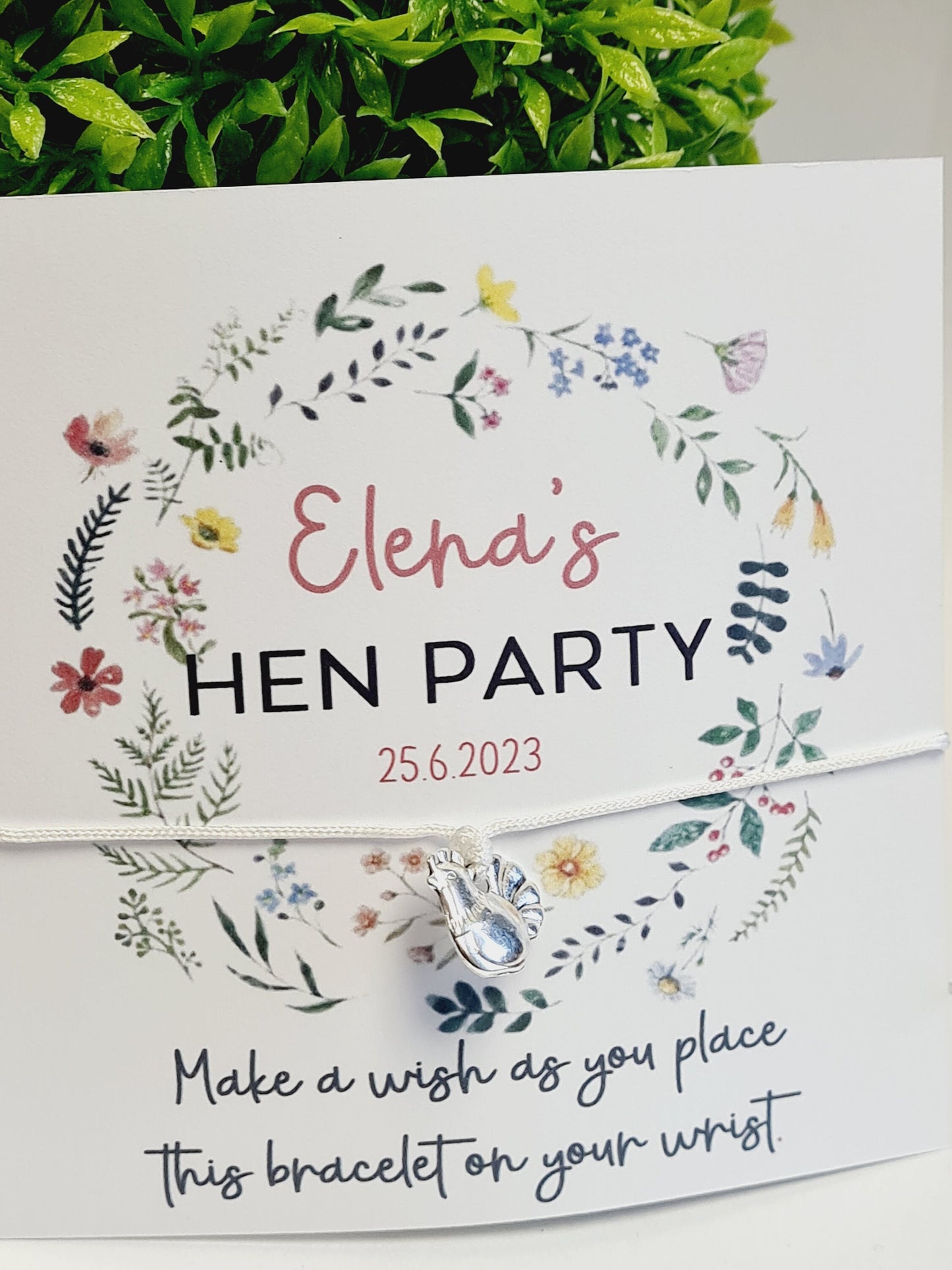 Wildflower Wreath Hen Party Wish Bracelets - Personalised  - Goodie Bag Filler - Hen Weekend, Hen Do, Girls Weekend - WF555