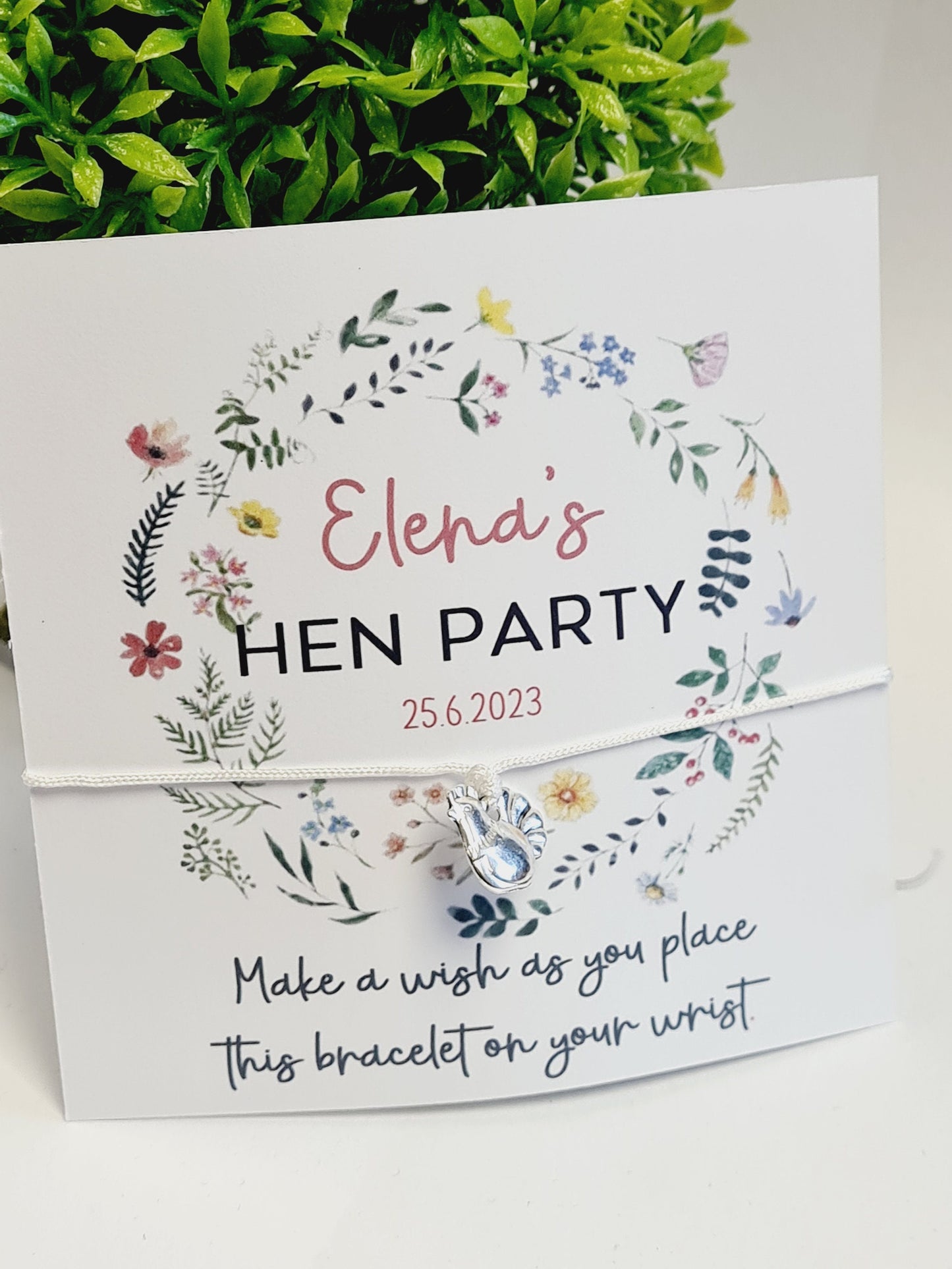 Wildflower Wreath Hen Party Wish Bracelets - Personalised  - Goodie Bag Filler - Hen Weekend, Hen Do, Girls Weekend - WF555