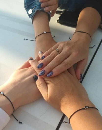 Girls Trip 2026 Wish Bracelet: Friendship jewellery Keepsake - Personalised - Passport -All you need are great friends and a passport