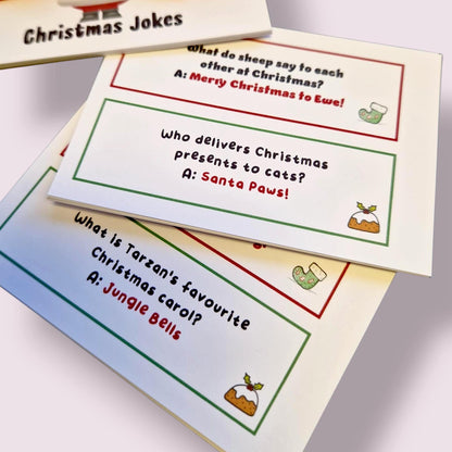Christmas Jokes 30: Funny Holiday Cards, Kids Party Favours - Cracker - Small - 15 cards