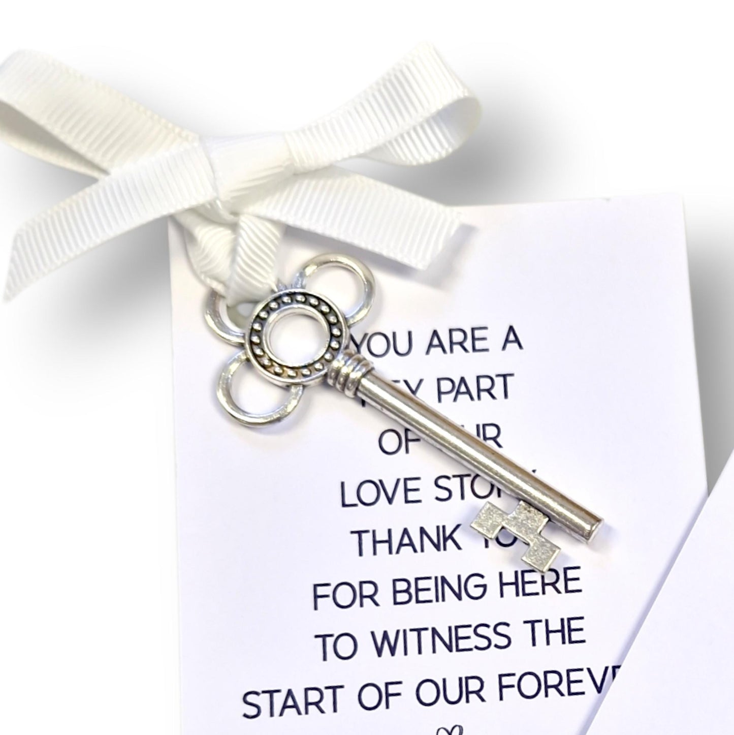 Silver Key Wedding Favor – Personalized Keepsake with Ribbon
