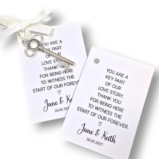 Silver Key Wedding Favor – Personalized Keepsake with Ribbon
