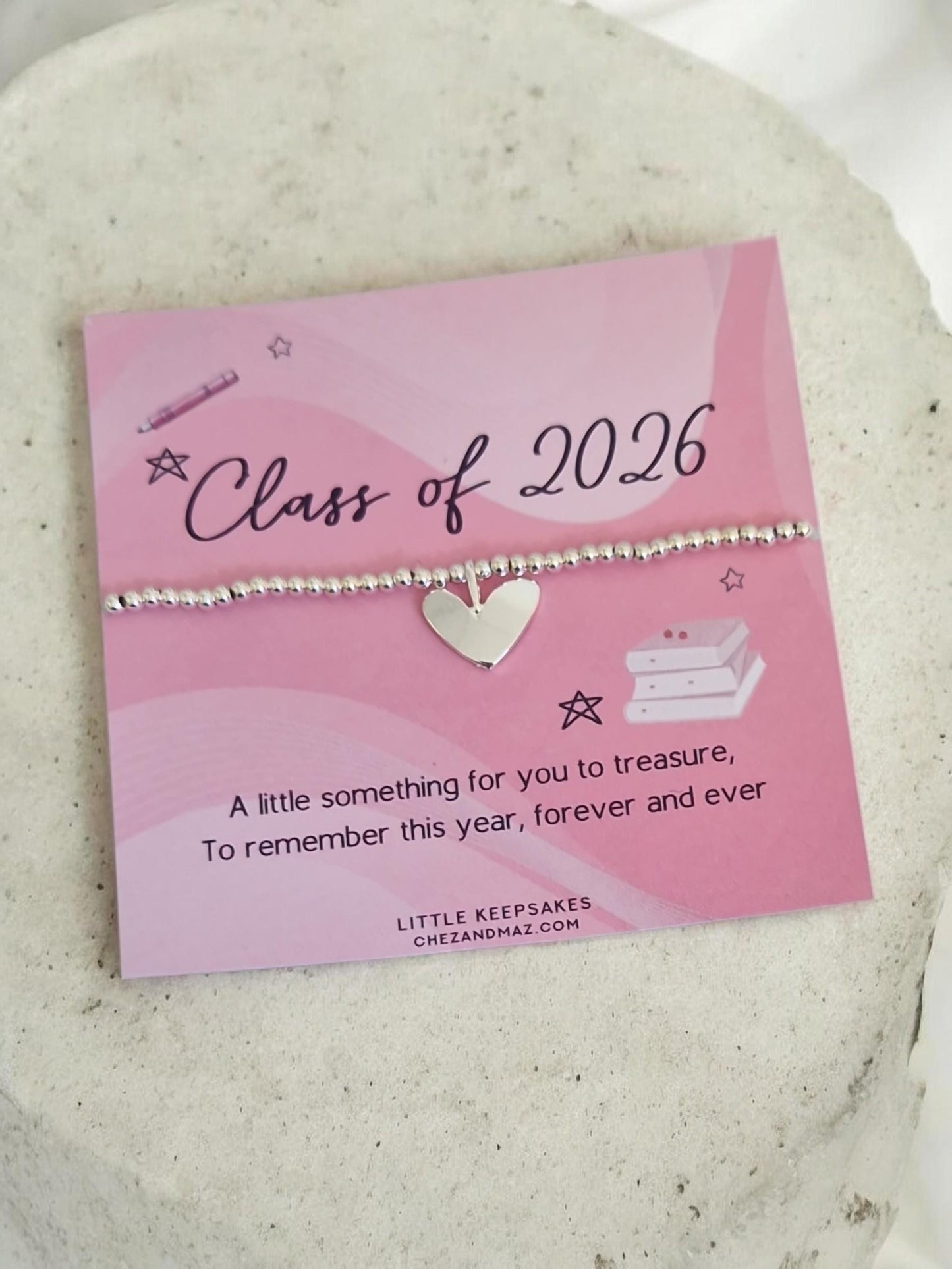 Class of 2026 Bracelet | So Proud of You Gift | Graduation Keepsake | Silver Beaded Stretch Bracelet | Acrylic Heart Charm | End of School